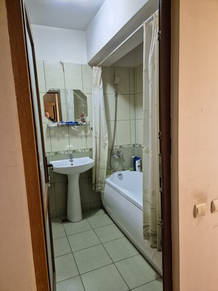 Drumul Taberei- Vanzare garsoniera 1/5- V Oltului- Kaufland, bl 2009, CT